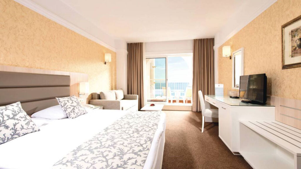 Dreams Sunny Beach Resort & Spa