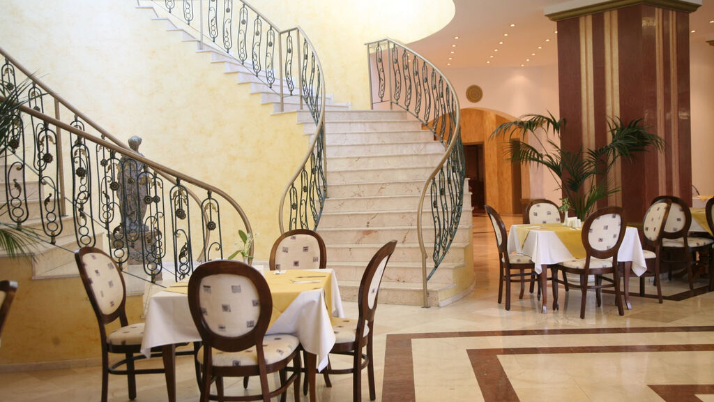 Duni Royal Marina Palace