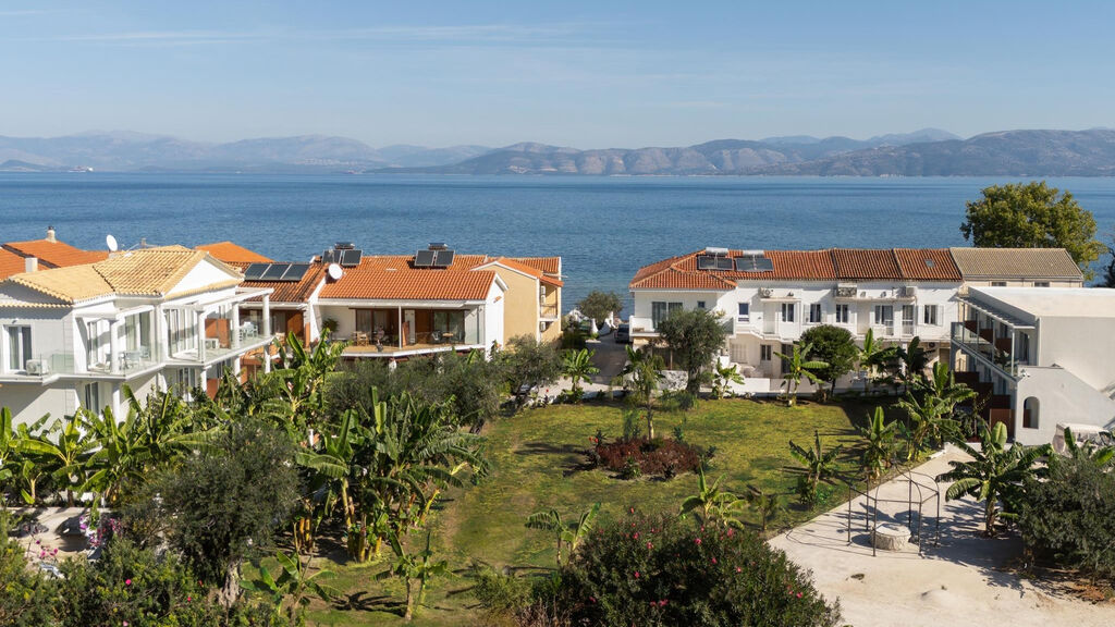 Ekati Mare Boutique Resort