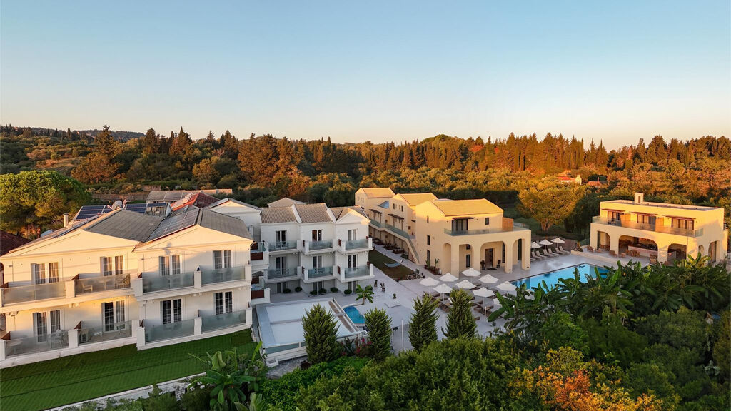 Ekati Mare Boutique Resort