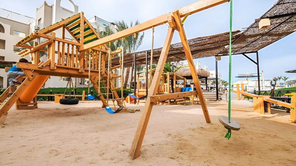 El Karma Aqua Beach Resort