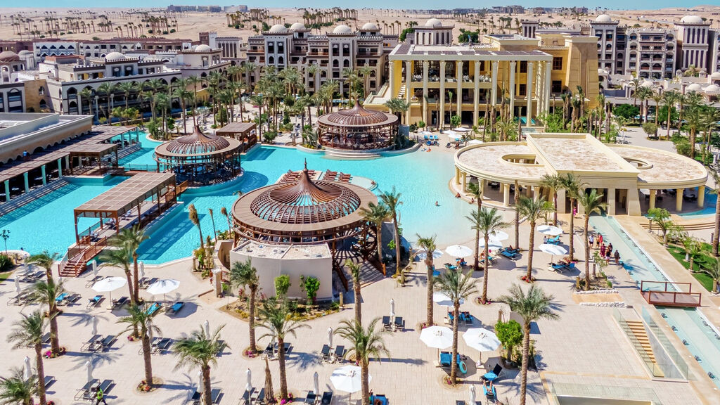 El Kasr Sahl Hasheesh