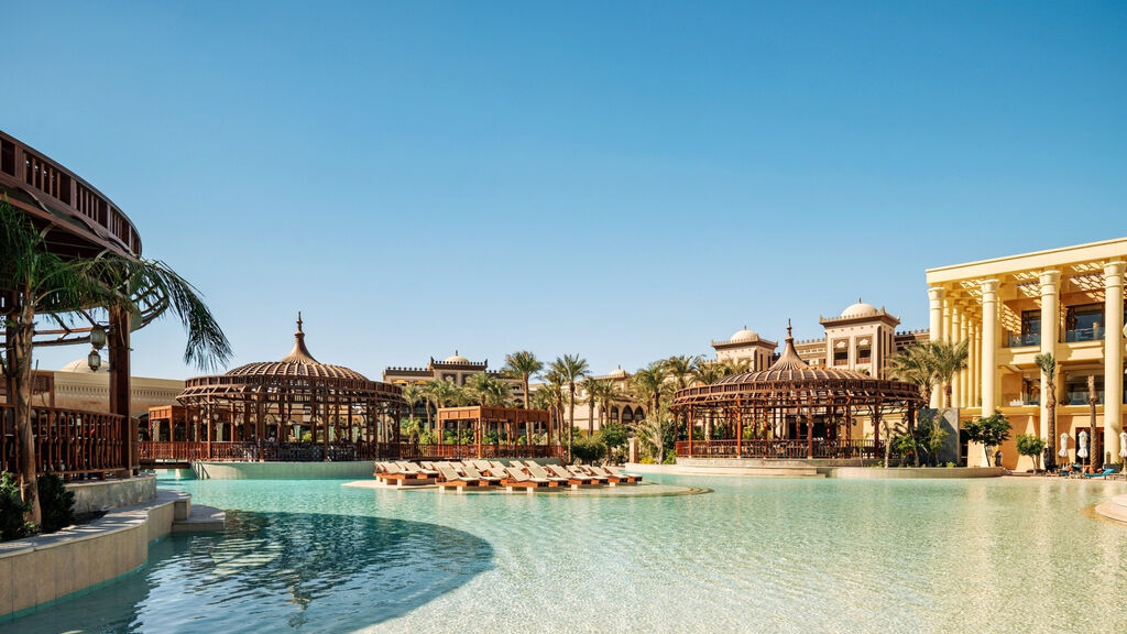 El Kasr Sahl Hasheesh