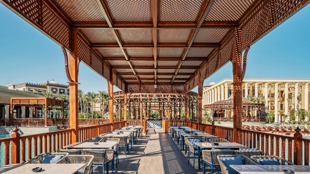 El Kasr Sahl Hasheesh