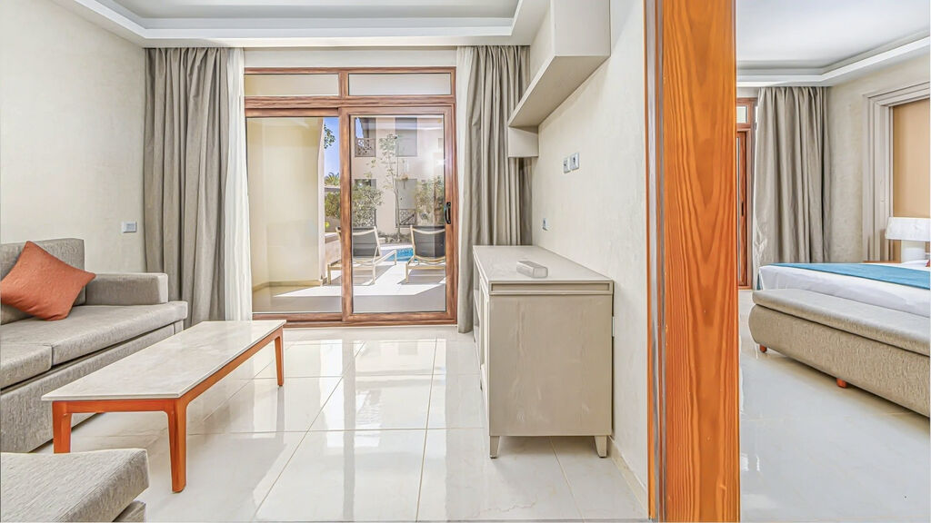 El Kasr Sahl Hasheesh