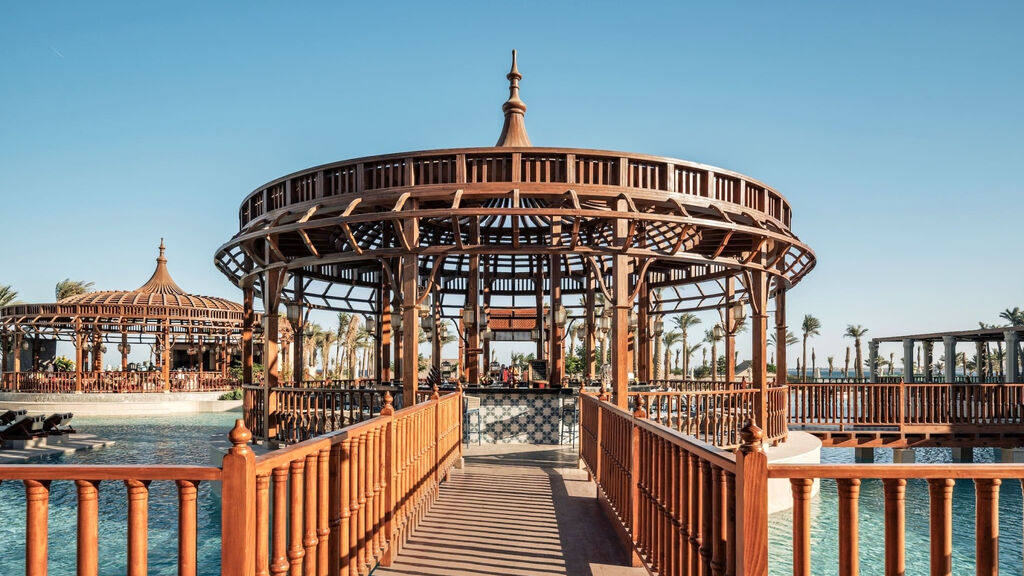 El Kasr Sahl Hasheesh