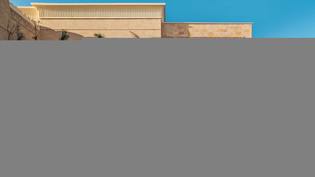 El Kasr Sahl Hasheesh