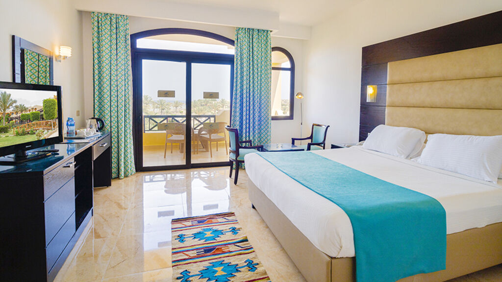 El Phistone Beach Resort