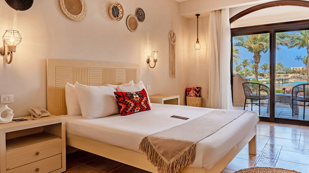 El Phistone Beach Resort