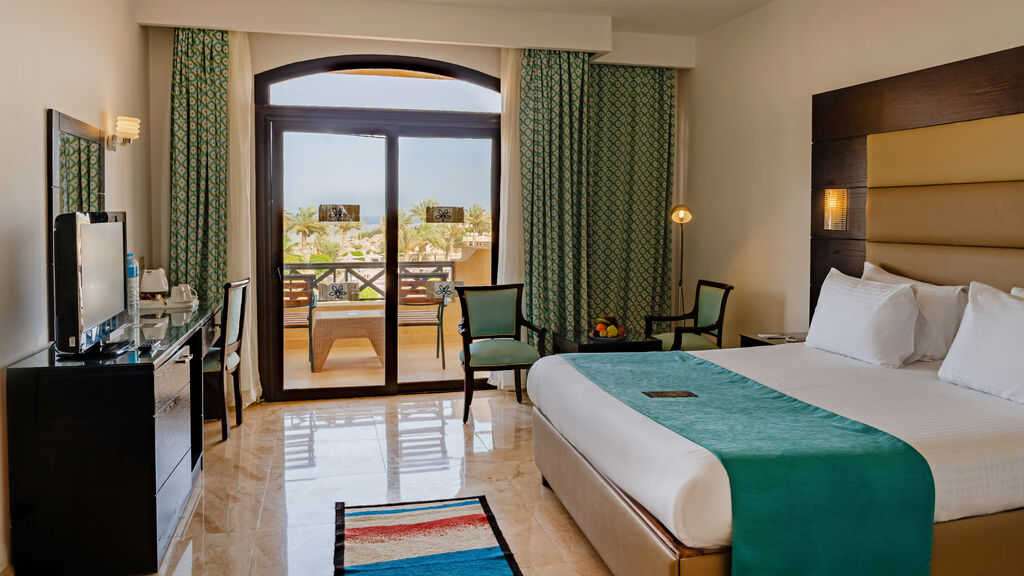 El Phistone Beach Resort
