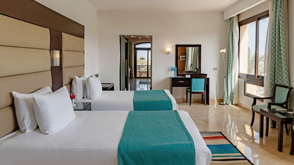 El Phistone Beach Resort