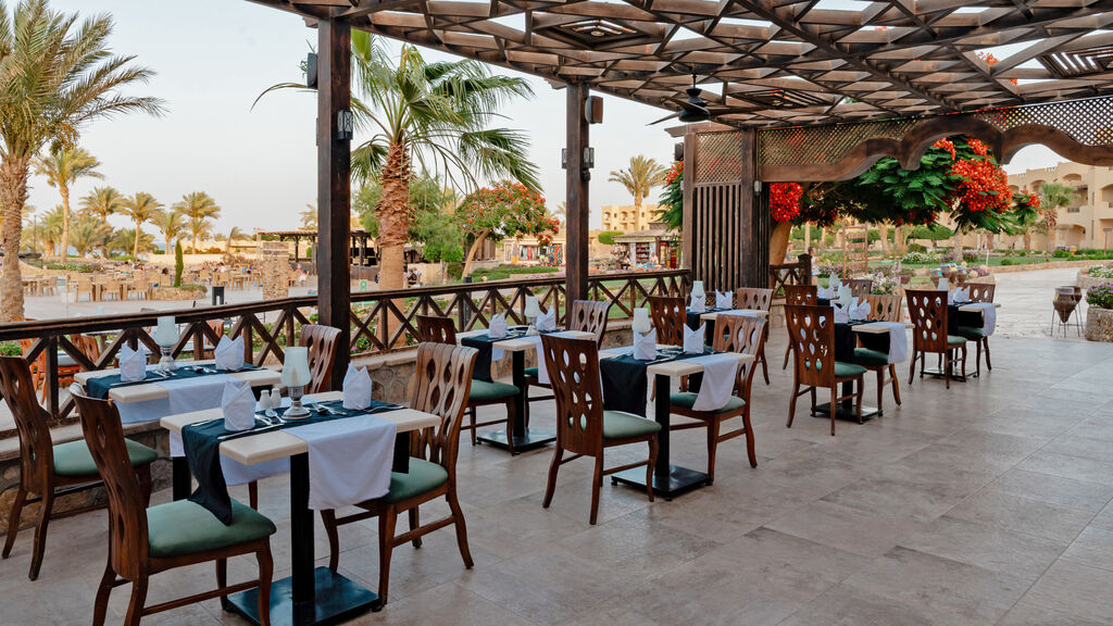 El Phistone Beach Resort