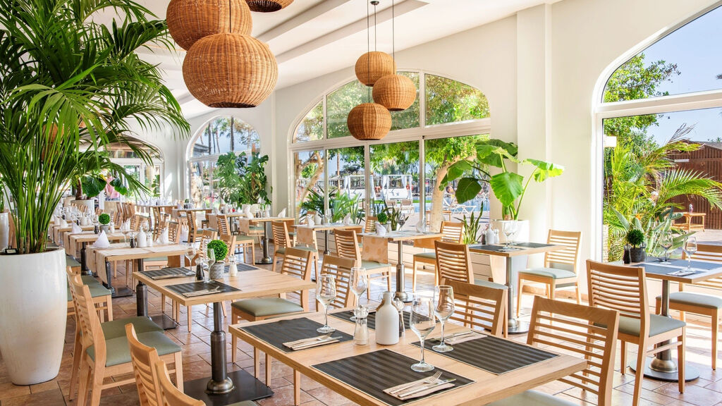 Elba Sara Beach & Golf Resort