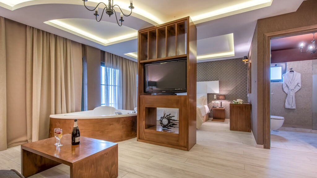 Elegance Luxury Executive Suites