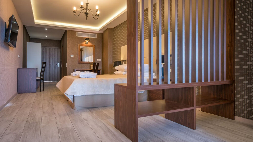 Elegance Luxury Executive Suites