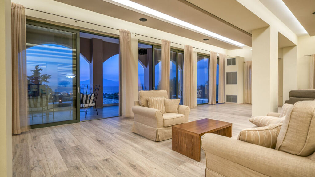 Elegance Luxury Executive Suites