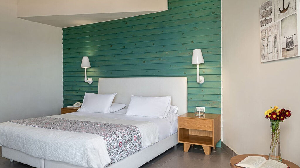 Elia Agia Marina Beach Hotel