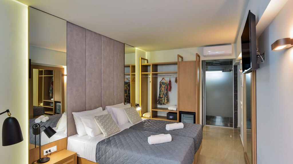 Elia Agia Marina Beach Hotel