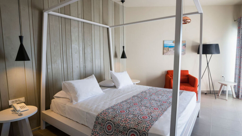 Elia Agia Marina Beach Hotel