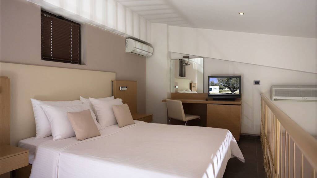 Elite City Resort