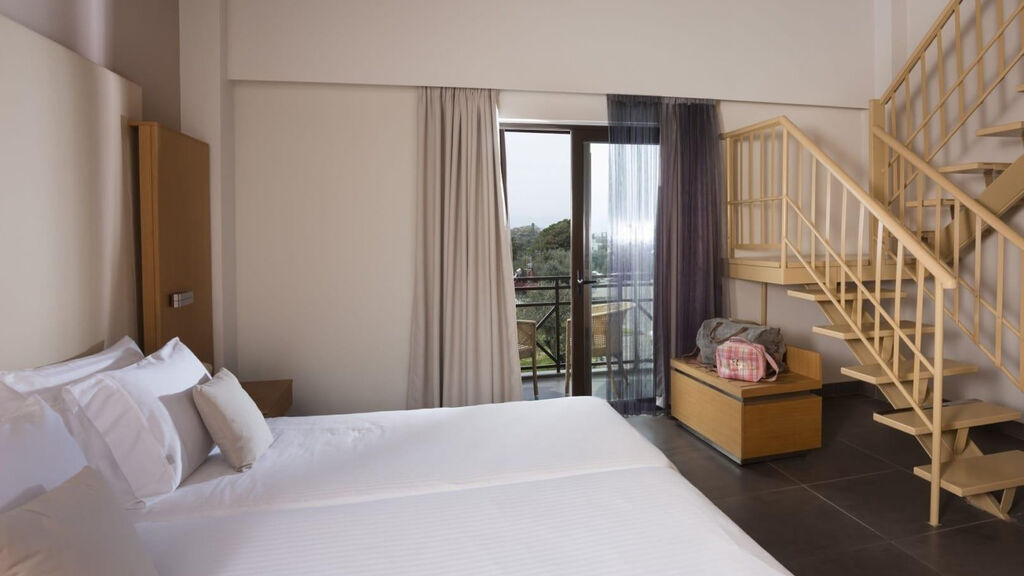 Elite City Resort