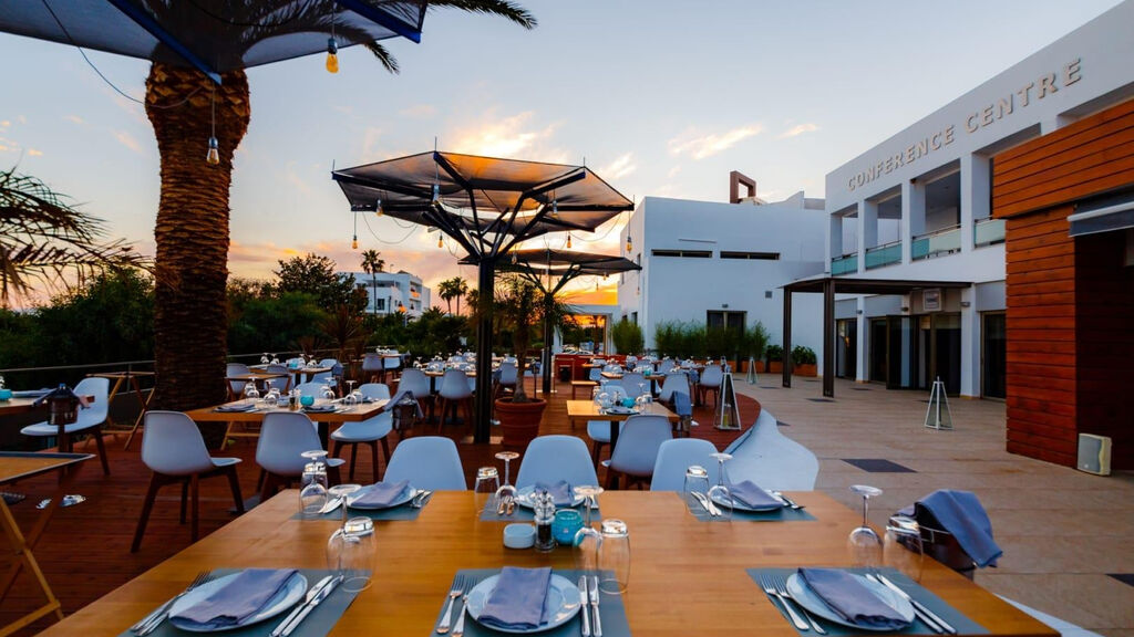 Elite City Resort