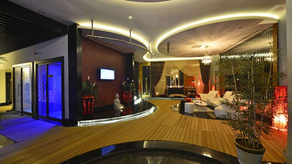 Elite Luxury Suite