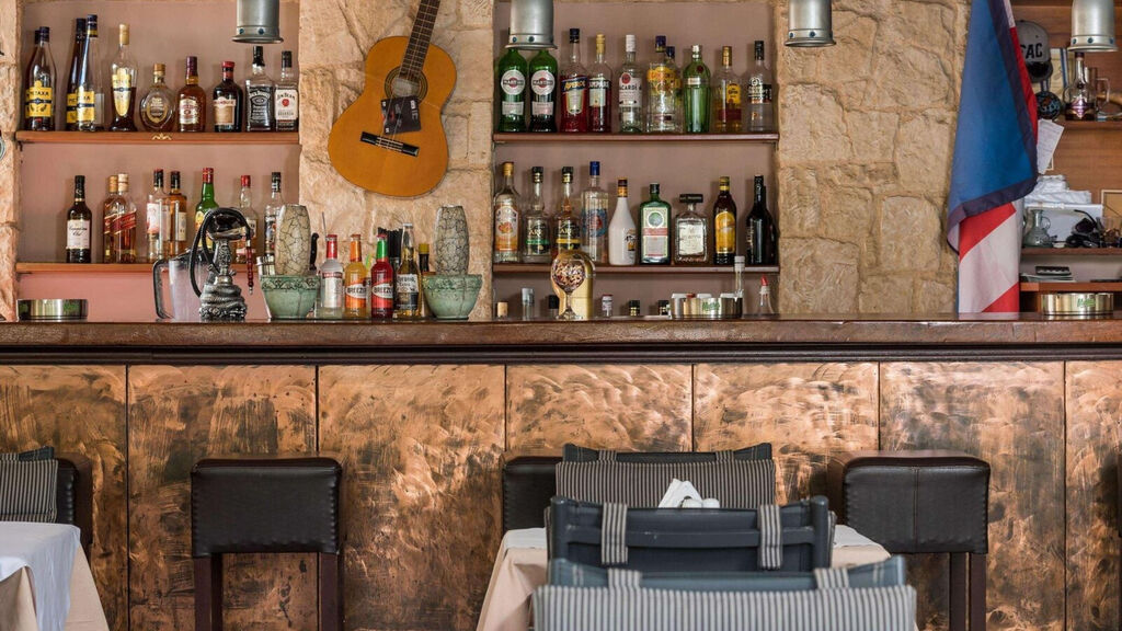 Elotis Suites Ag. Marina