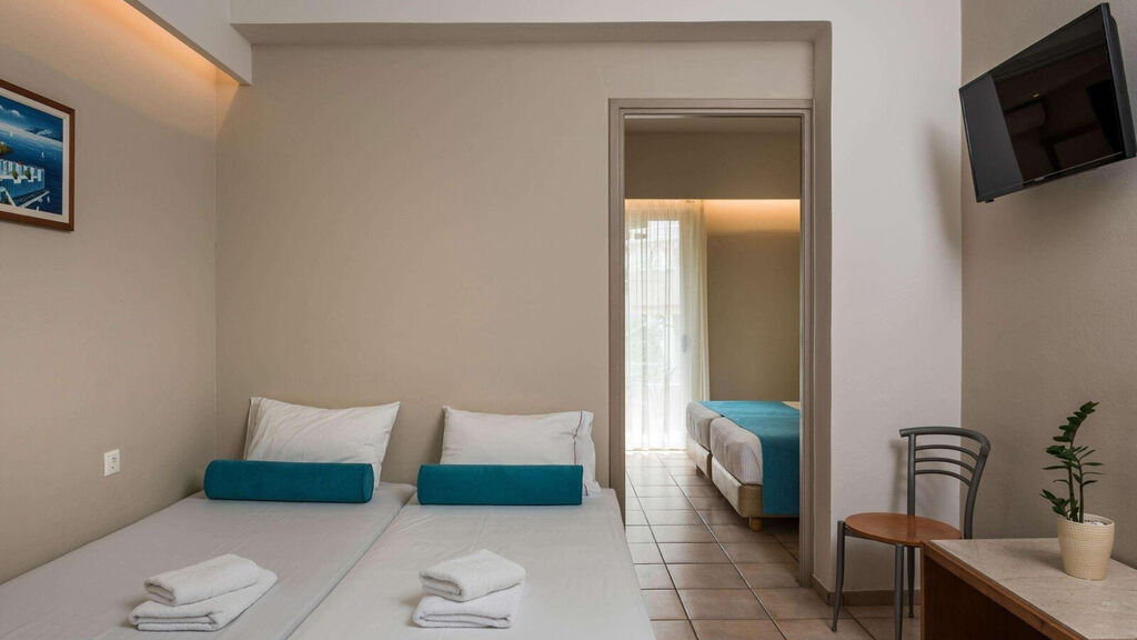 Elotis Suites Ag. Marina