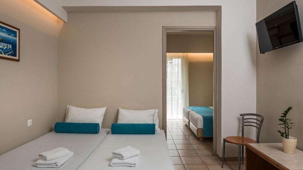 Elotis Suites Ag. Marina