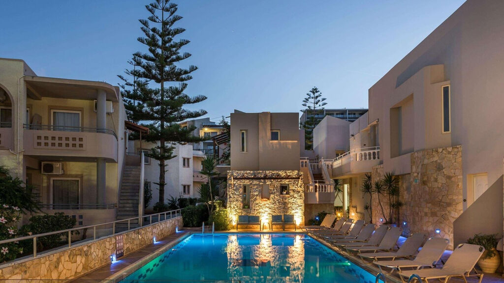 Elotis Suites Ag. Marina