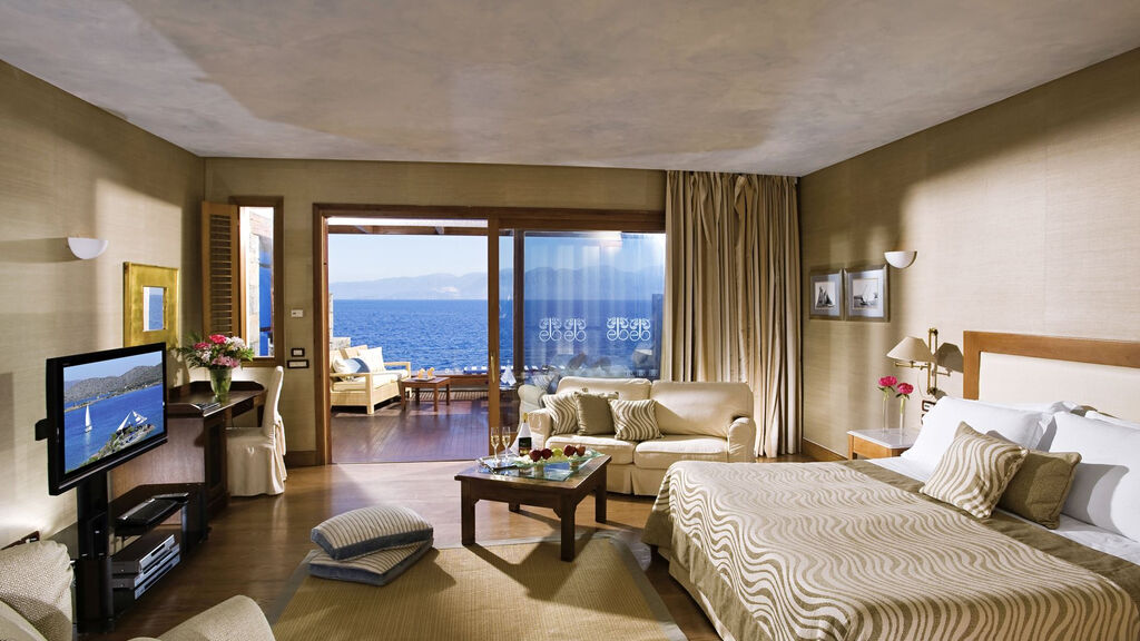 Elounda Beach Hotel & Villas