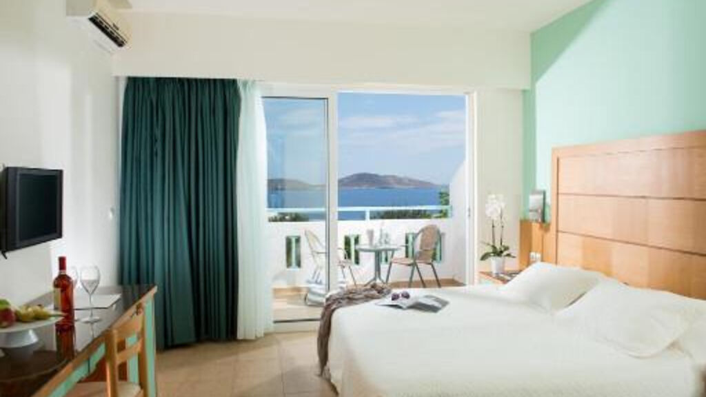 Elounda Breeze Resort