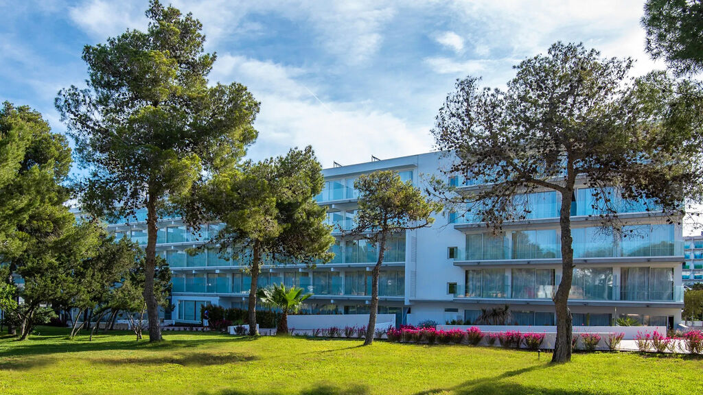 Els Pins Resort & Spa