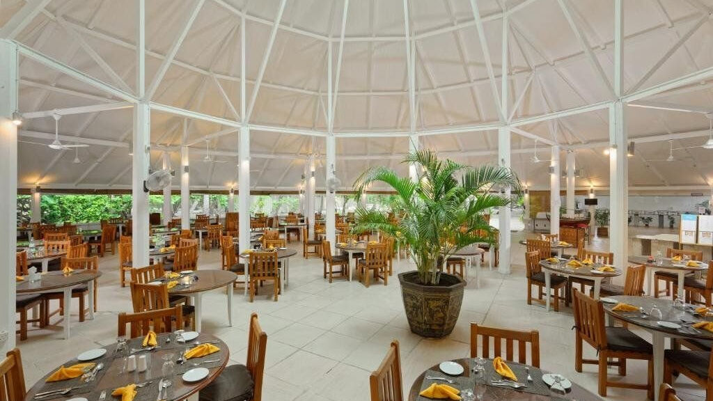 Embudu Village Resort