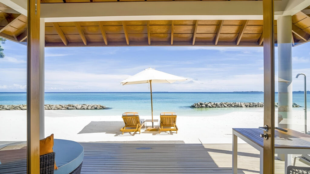 Emerald Faarufushi Resort & Spa