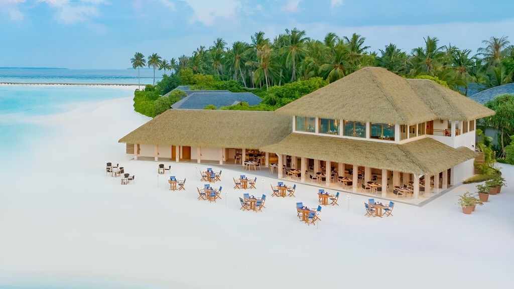 Emerald Faarufushi Resort & Spa