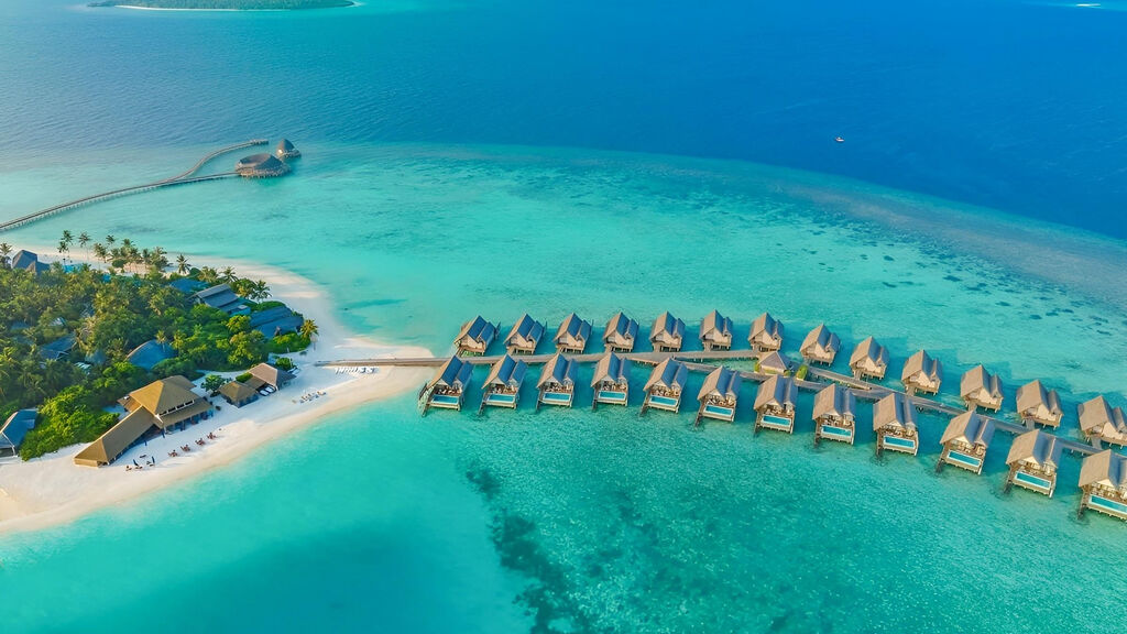 Emerald Faarufushi Resort & Spa