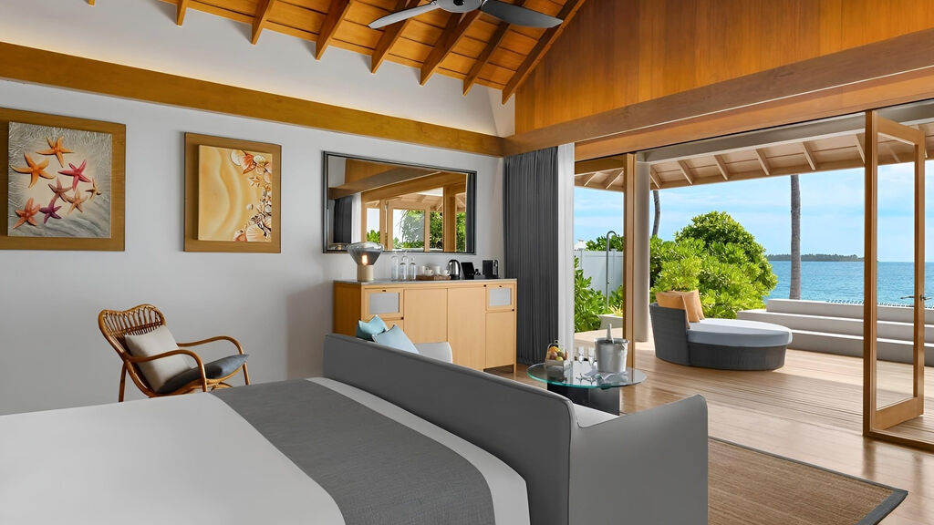 Emerald Faarufushi Resort & Spa