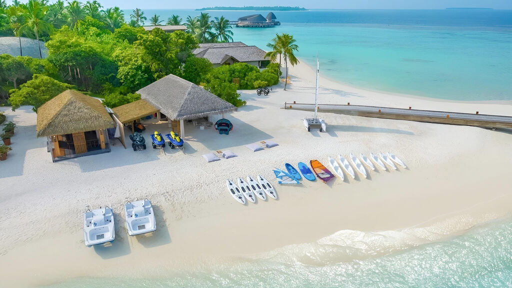 Emerald Faarufushi Resort & Spa