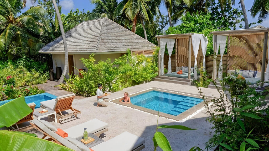 Emerald Faarufushi Resort & Spa
