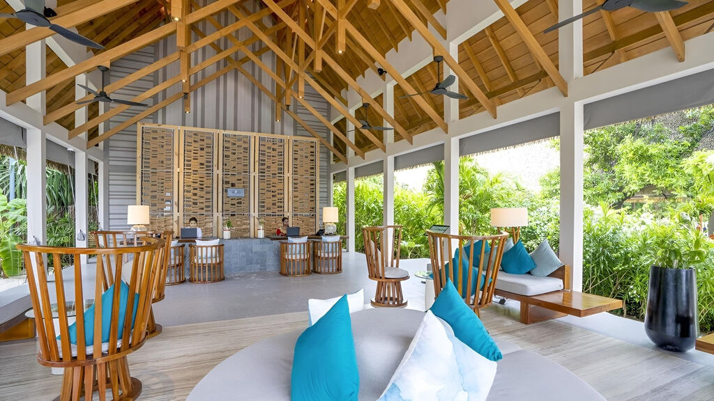 Emerald Faarufushi Resort & Spa