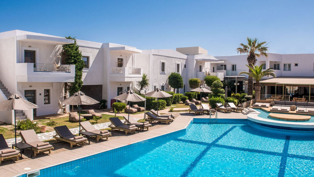 Enorme Maya Beach Resort