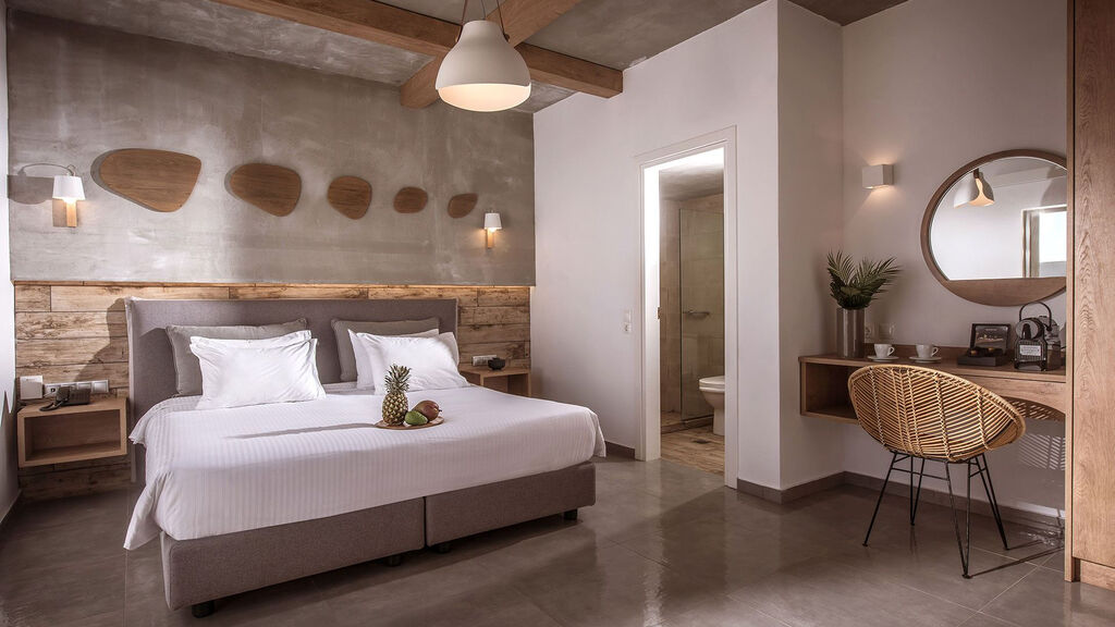 Enorme Maya Beach Resort