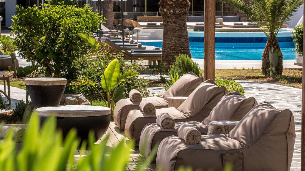 Enorme Maya Beach Resort