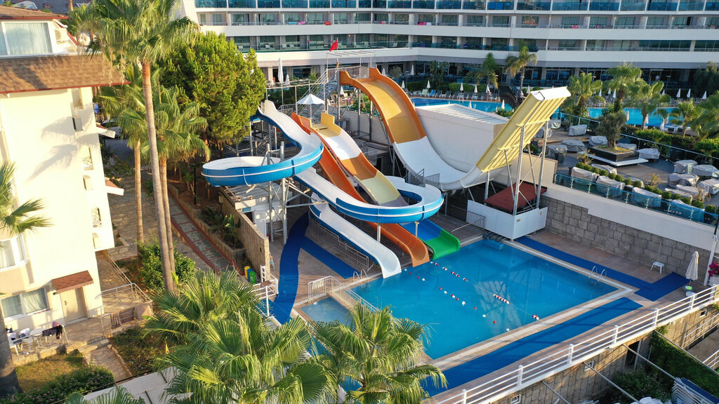 Eos Beach Resort By Selene