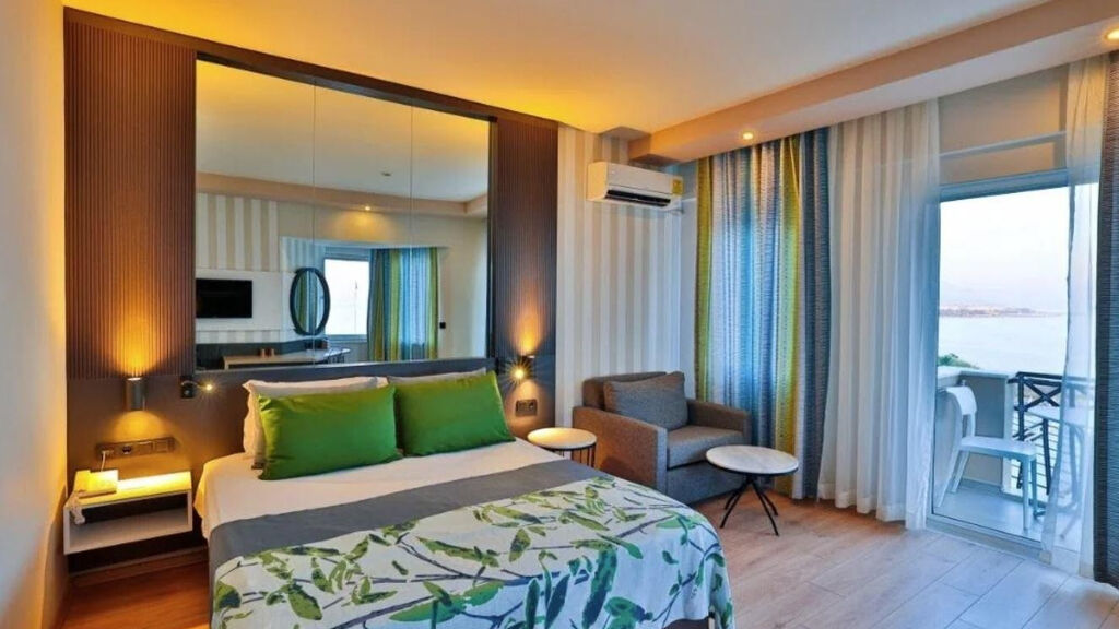 Eos Beach Resort By Selene
