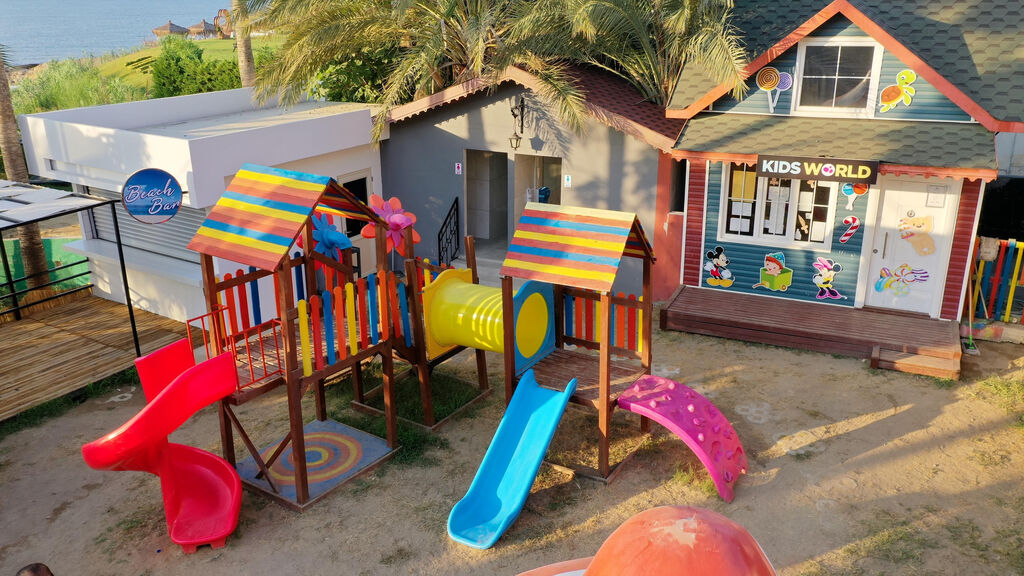 Eos Beach Resort By Selene