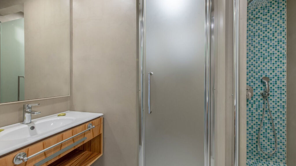 Erato Beach Hotel - Adults Only