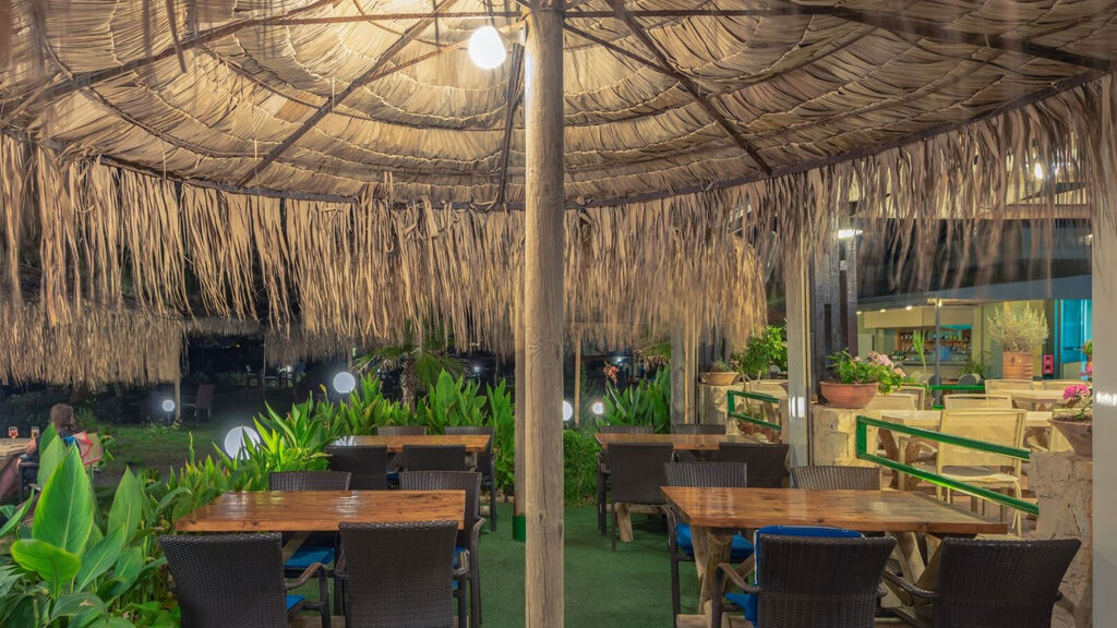 Erato Beach Hotel - Adults Only